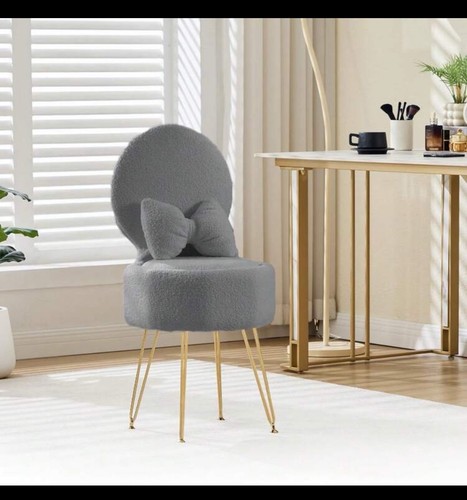 Palm leaf window seat - leaf,